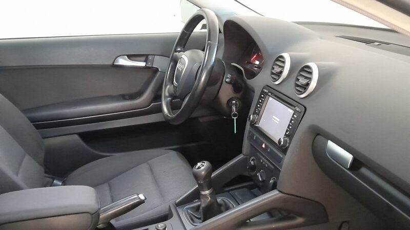 AUDI A3 Diesel 2011 de segunda mano