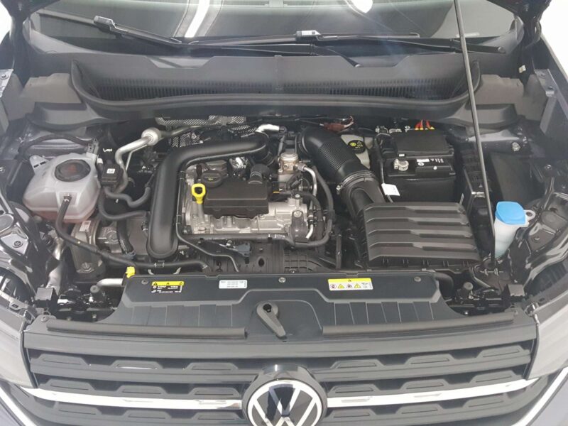 VOLKSWAGEN T-CROSS Gasolina 2022 de segunda mano