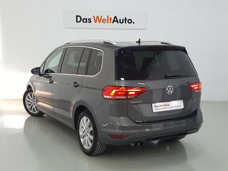 VOLKSWAGEN TOURAN Diesel 2018 de segunda mano