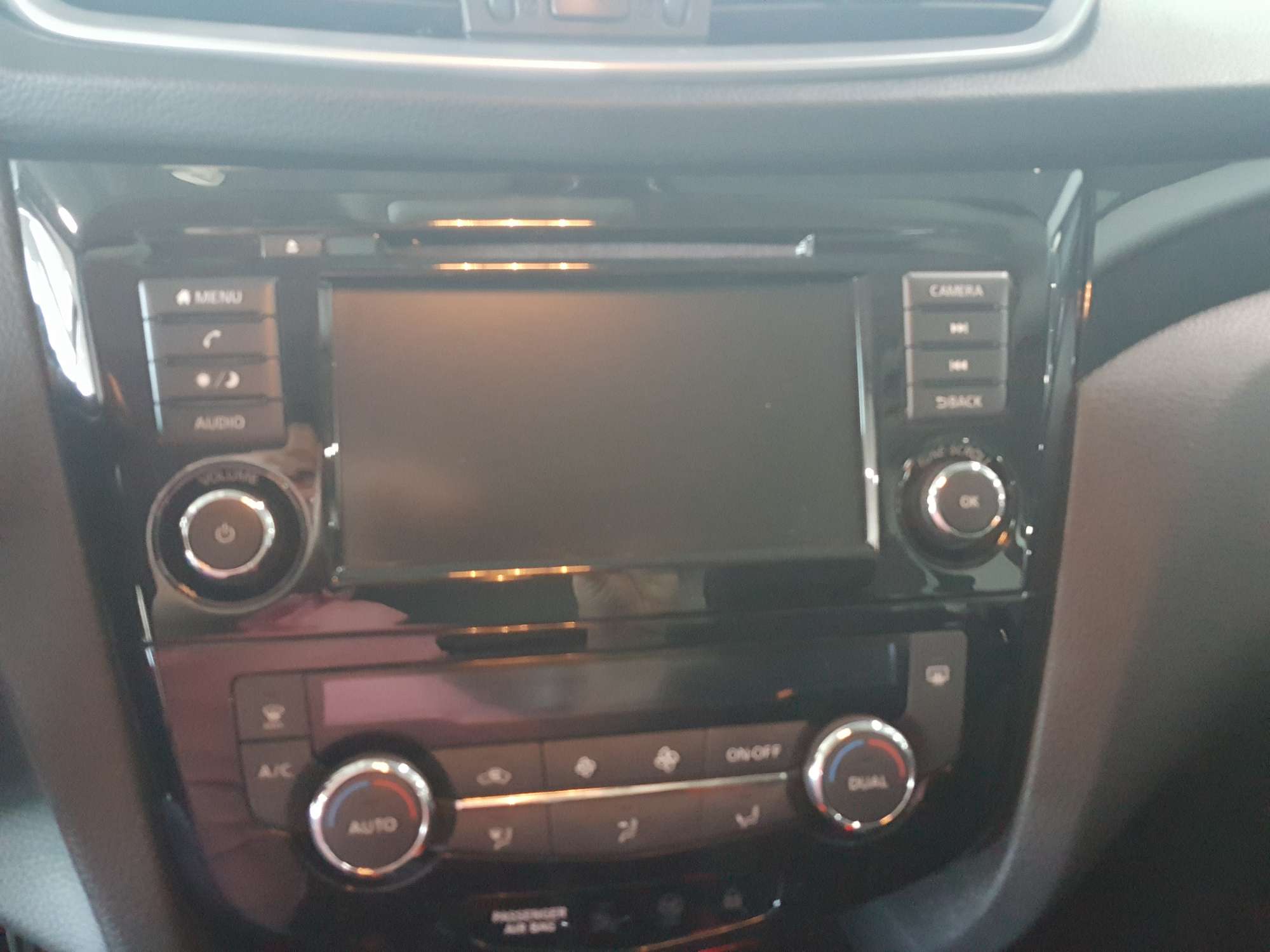 NISSAN QASHQAI 1.5 DCI ACENTA 85KW 19 NISSAN QASHQAI Diesel 2018 de segunda mano