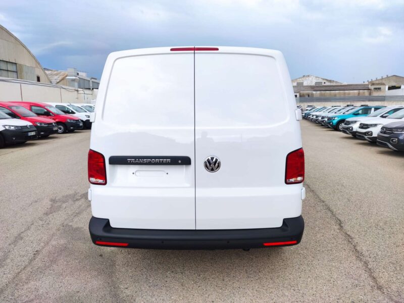 VOLKSWAGEN TRANSPORTER Diesel 2023 de segunda mano