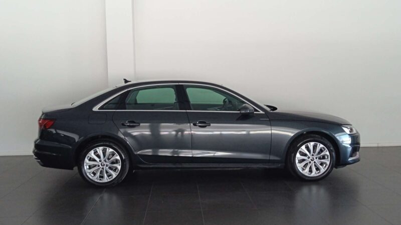 AUDI A4 Diesel 2022 de segunda mano