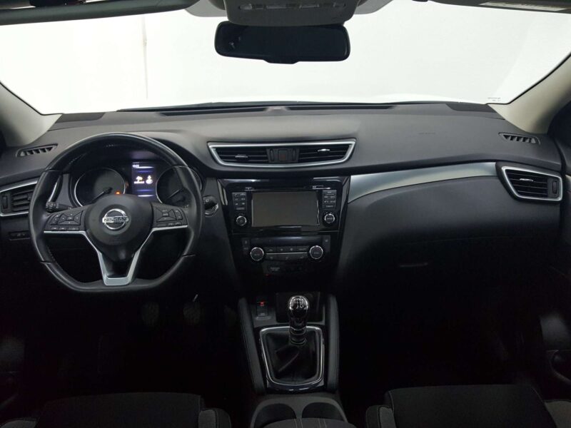 NISSAN QASHQAI Gasolina 2018 de segunda mano