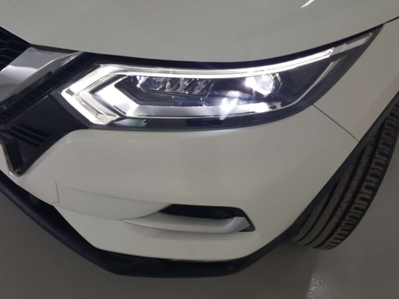 NISSAN QASHQAI Gasolina 2018 de segunda mano