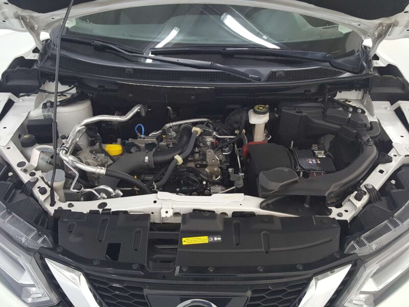 NISSAN QASHQAI Gasolina 2018 de segunda mano