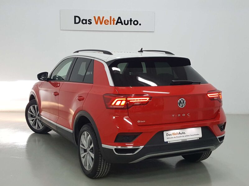 VOLKSWAGEN T-ROC Gasolina 2018 de segunda mano