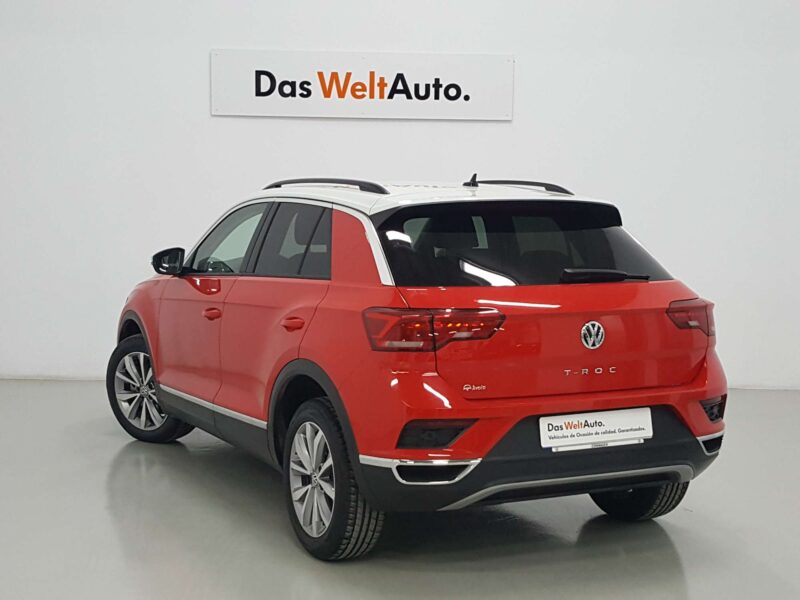 VOLKSWAGEN T-ROC Gasolina 2018 de segunda mano