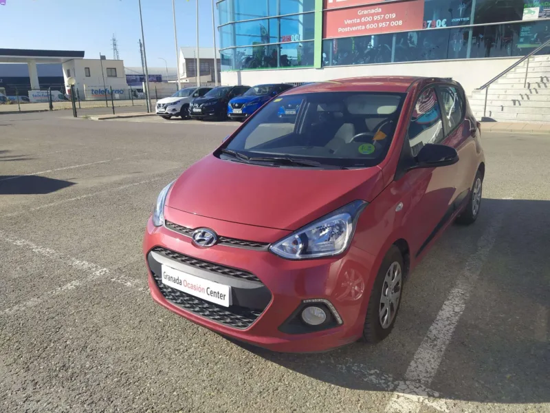 HYUNDAI i10 Gasolina 2015 de segunda mano