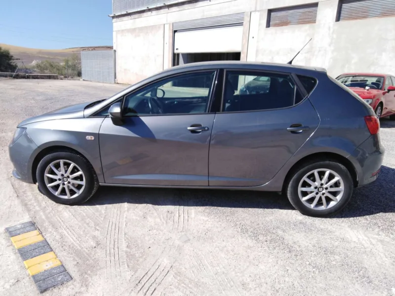 SEAT IBIZA Gasolina 2016 de segunda mano