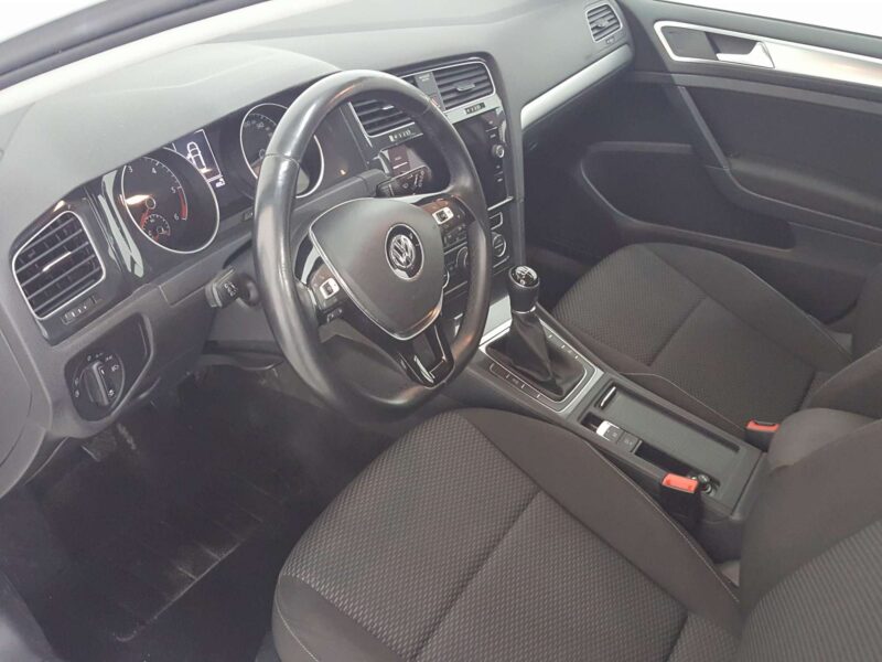 VOLKSWAGEN GOLF Diesel 2018 de segunda mano