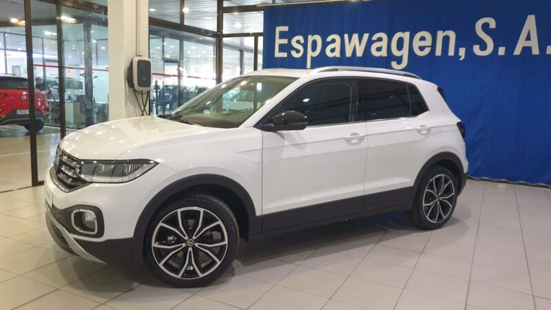 VOLKSWAGEN T-CROSS Gasolina 2023 de segunda mano