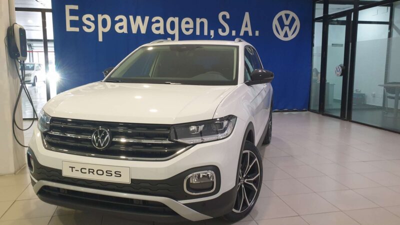 VOLKSWAGEN T-CROSS Gasolina 2023 de segunda mano