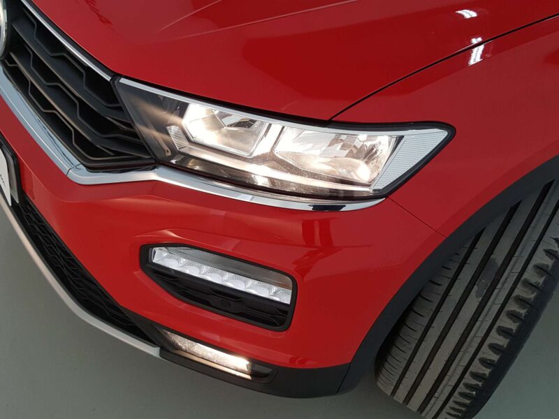 VOLKSWAGEN T-ROC Gasolina 2020 de segunda mano