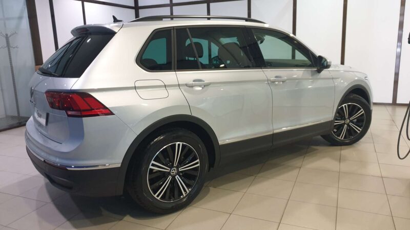 VOLKSWAGEN TIGUAN Diesel 2023 de segunda mano