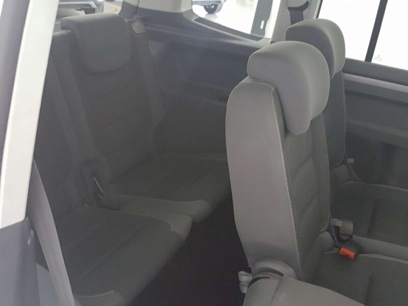 VOLKSWAGEN TOURAN Diesel 2011 de segunda mano