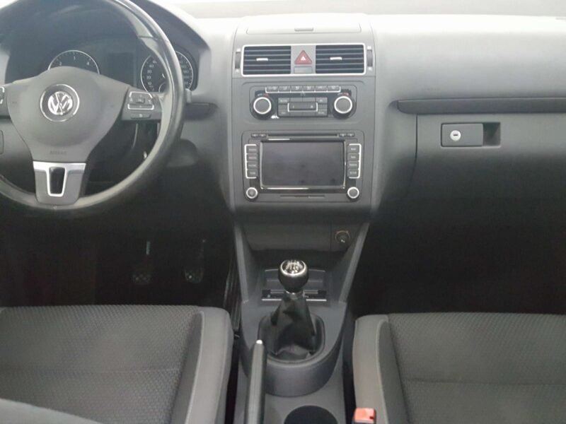 VOLKSWAGEN TOURAN Diesel 2011 de segunda mano