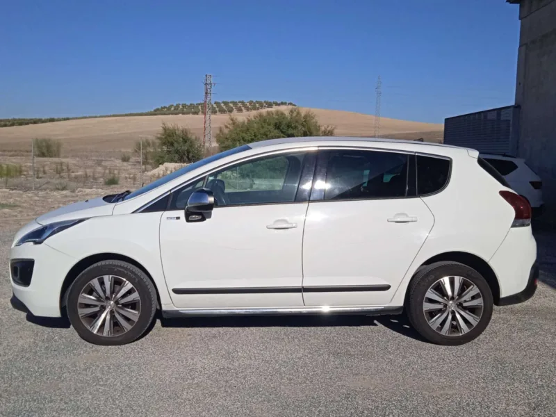 PEUGEOT 3008 Gasolina 2016 de segunda mano