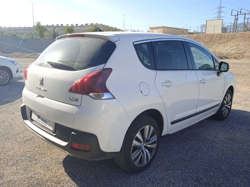 PEUGEOT 3008 Gasolina 2016 de segunda mano