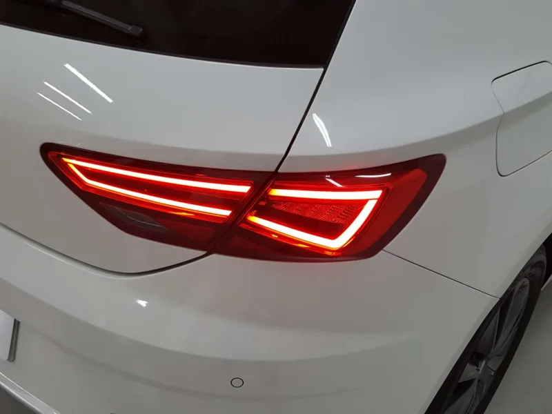 SEAT LEON Gasolina 2019 de segunda mano