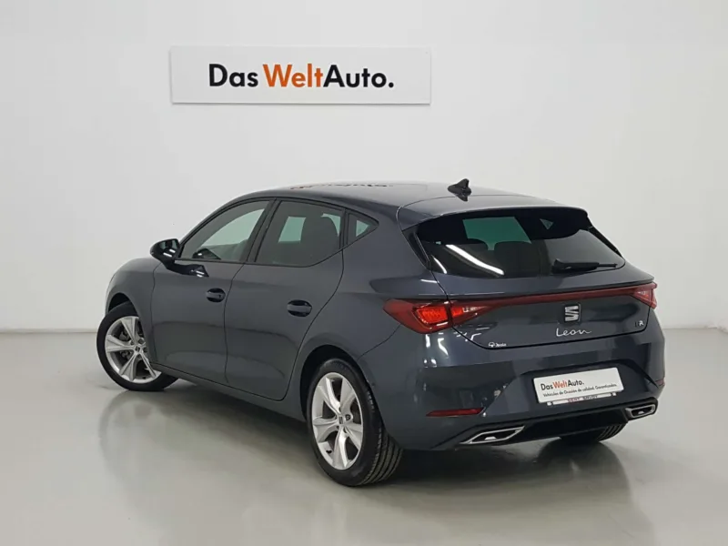 SEAT LEON Gasolina 2022 de segunda mano