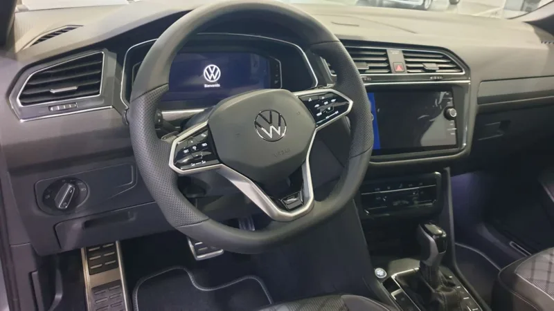 VOLKSWAGEN GOLF Diesel 2023 de segunda mano