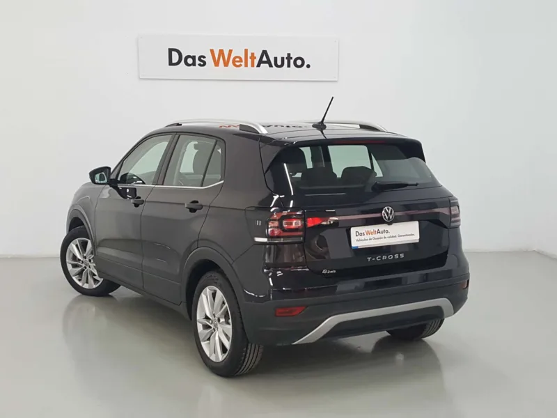 VOLKSWAGEN T-CROSS Gasolina 2021 de segunda mano