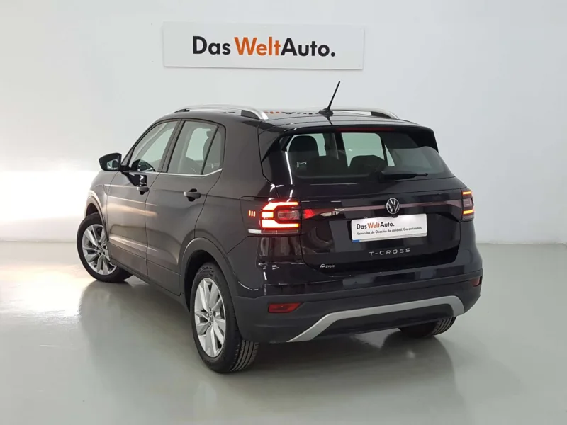 VOLKSWAGEN T-CROSS Gasolina 2021 de segunda mano