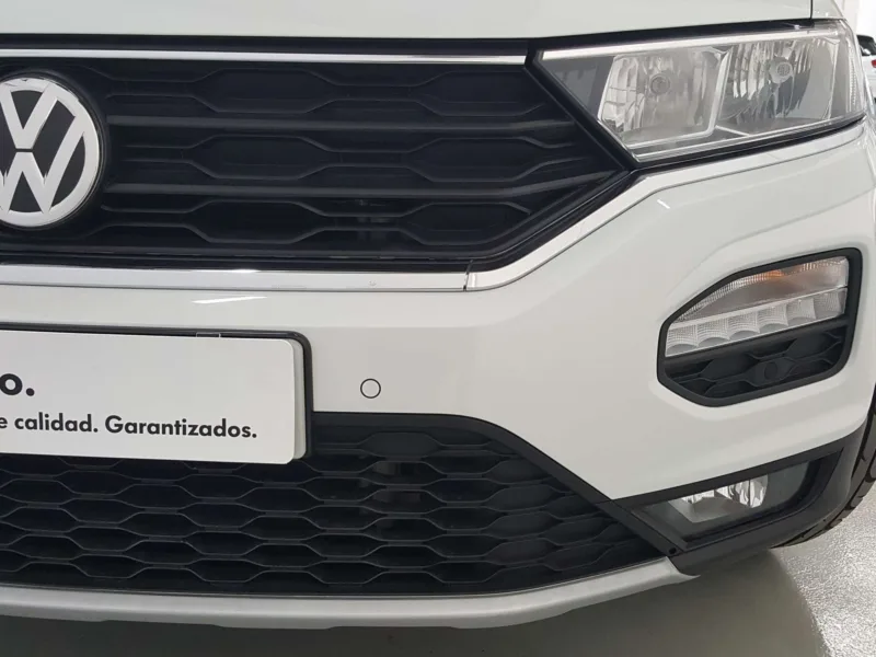 VOLKSWAGEN T-ROC Gasolina 2020 de segunda mano