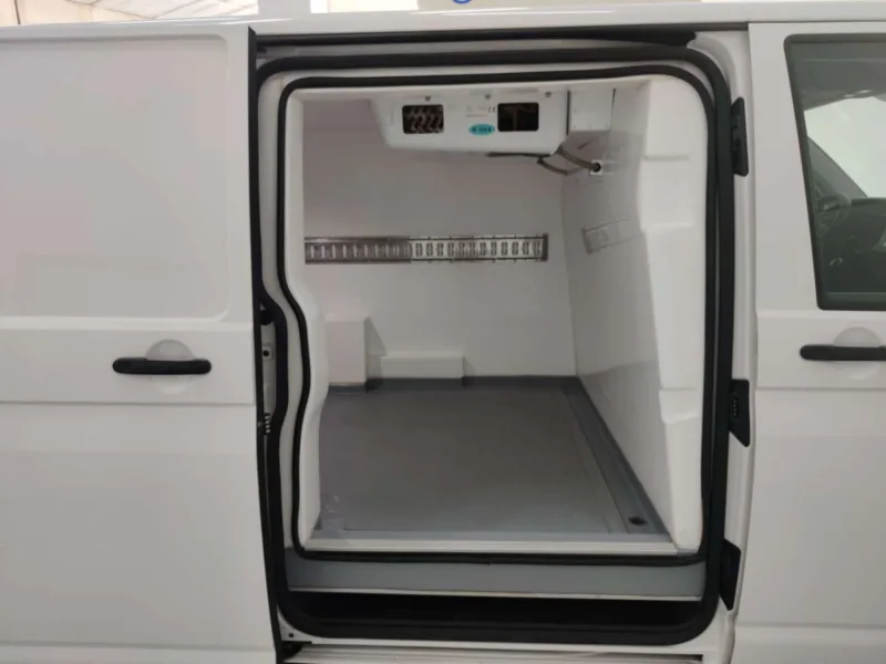 VOLKSWAGEN TRANSPORTER Diesel 2021 de segunda mano