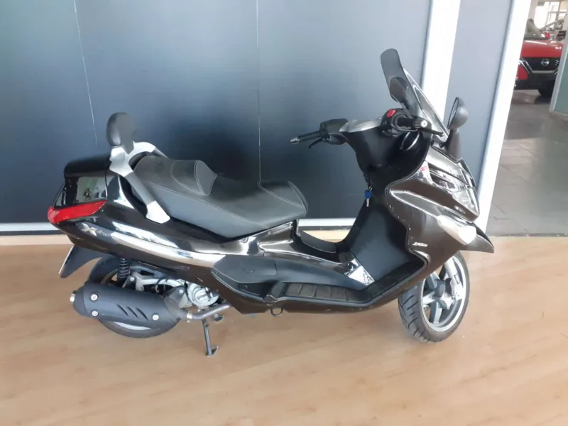 PIAGGIO X EVO 250 Gasolina 2010 de segunda mano