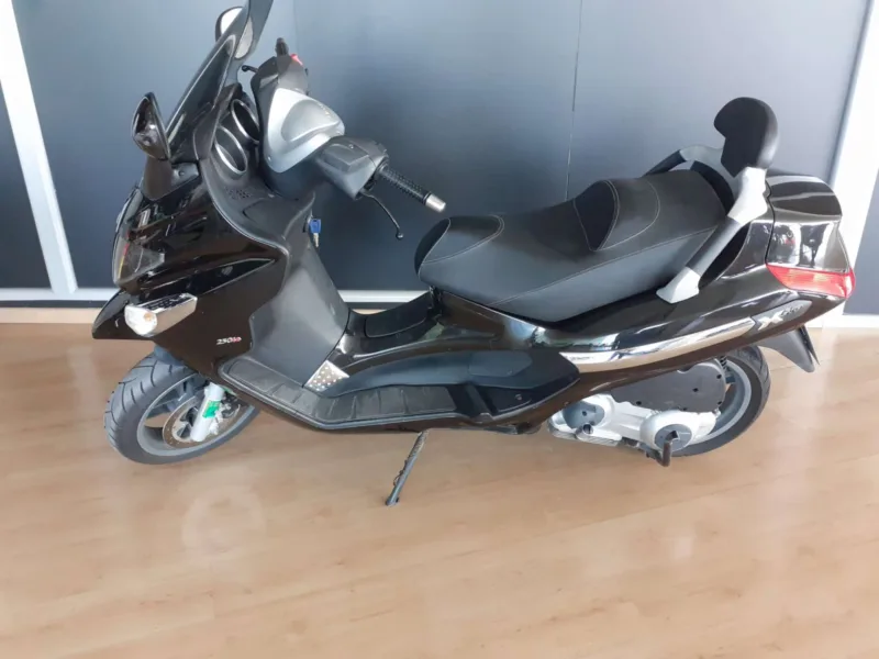 PIAGGIO X EVO 250 Gasolina 2010 de segunda mano