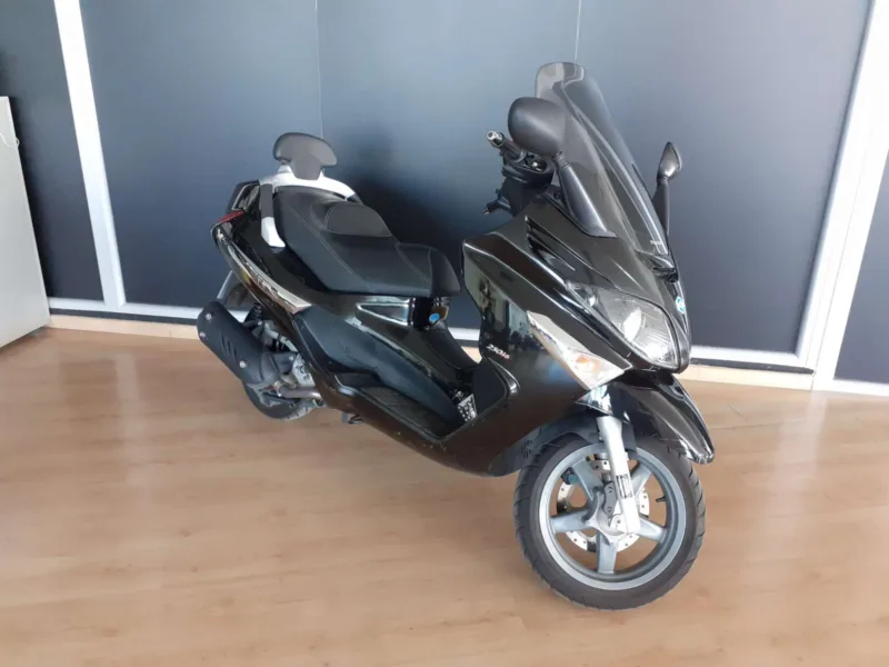 PIAGGIO X EVO 250 Gasolina 2010 de segunda mano