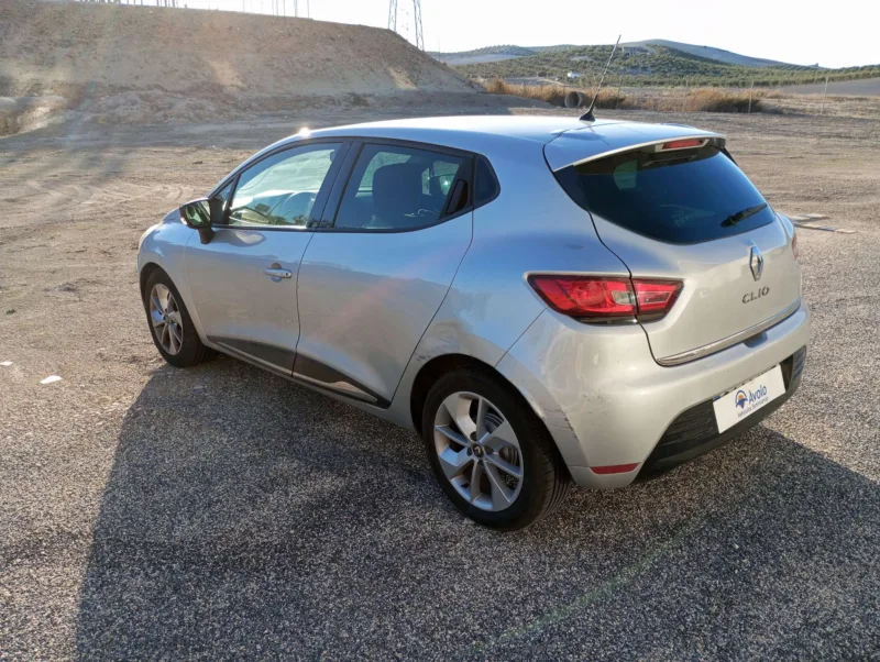 RENAULT CLIO Gasolina 2018 de segunda mano