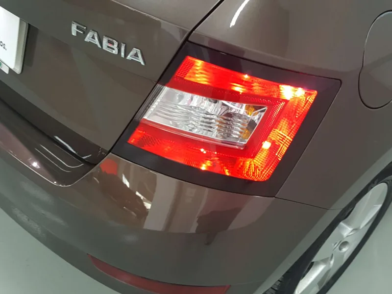 SKODA FABIA Gasolina 2019 de segunda mano