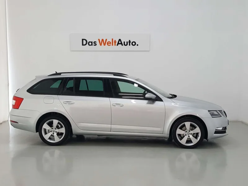 SKODA OCTAVIA Diesel 2020 de segunda mano