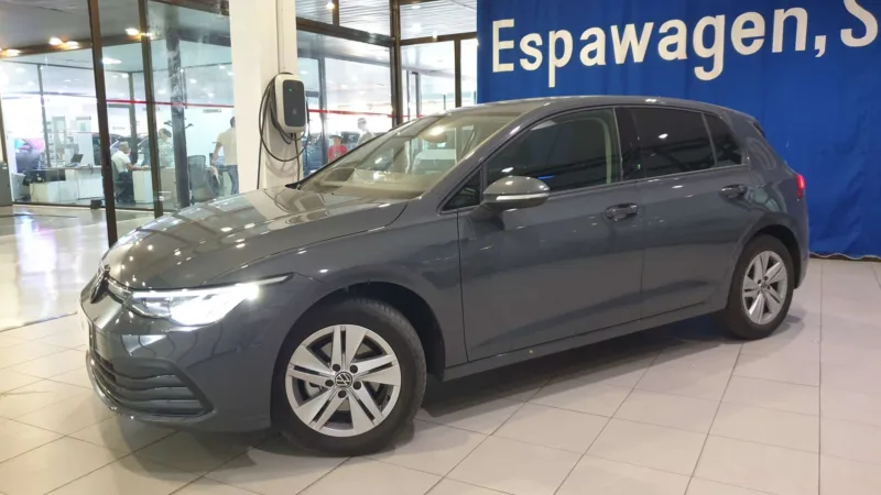 VOLKSWAGEN GOLF Diesel 2023 de segunda mano