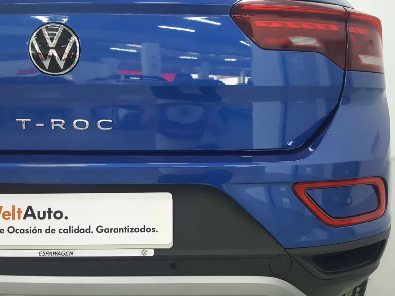 VOLKSWAGEN T-ROC Gasolina 2022 de segunda mano