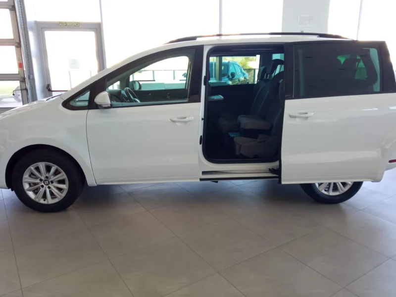 SEAT ALHAMBRA Diesel 2021 de segunda mano