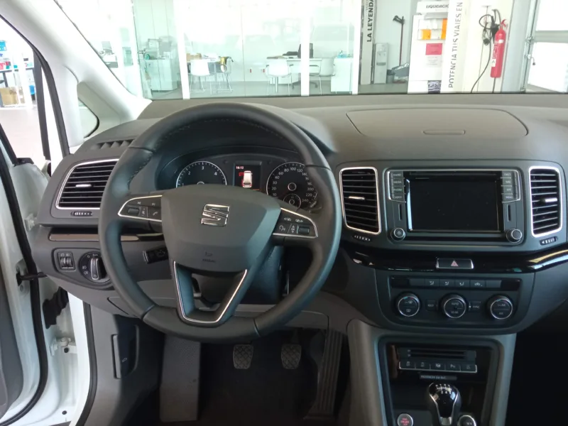 SEAT ALHAMBRA Diesel 2021 de segunda mano