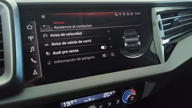 AUDI A1 SPORTBACK Gasolina 2023 de segunda mano