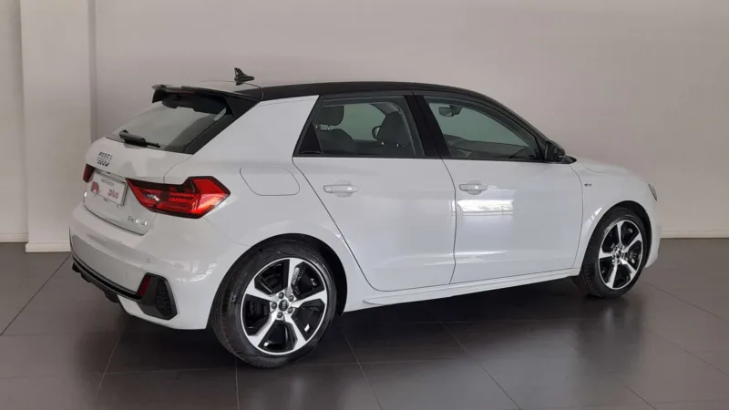 AUDI A1 SPORTBACK Gasolina 2023 de segunda mano