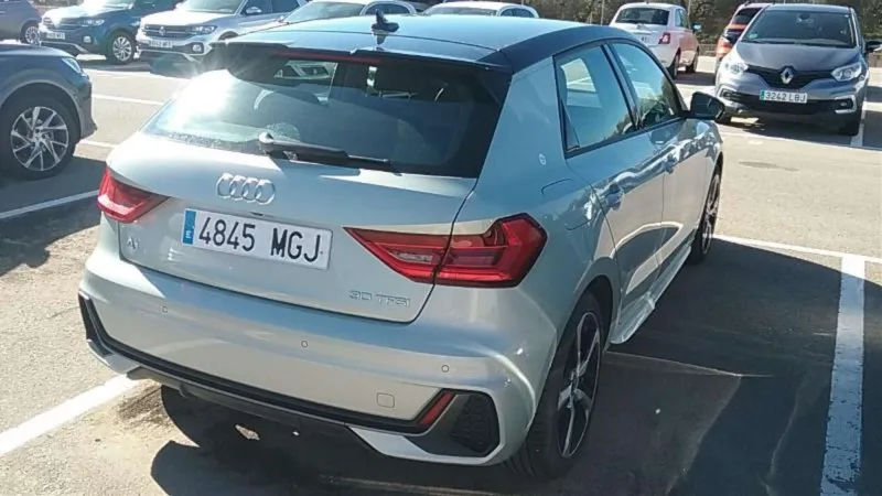 AUDI A1 SPORTBACK Gasolina 2023 de segunda mano