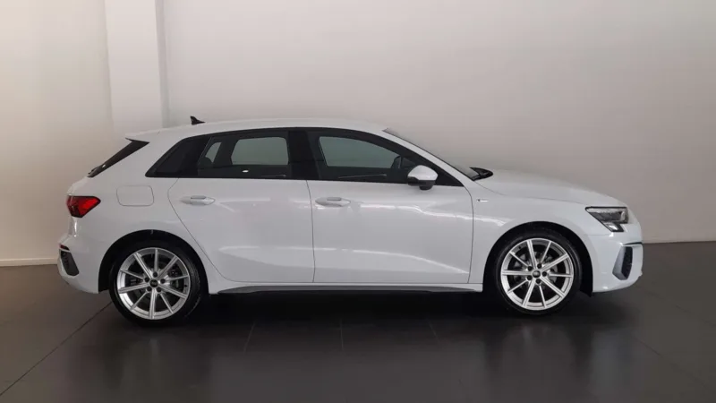 AUDI A3 SPORTBACK Diesel 2022 de segunda mano