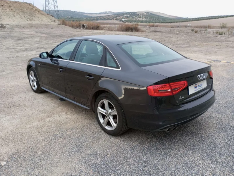 AUDI A4 Diesel 2015 de segunda mano