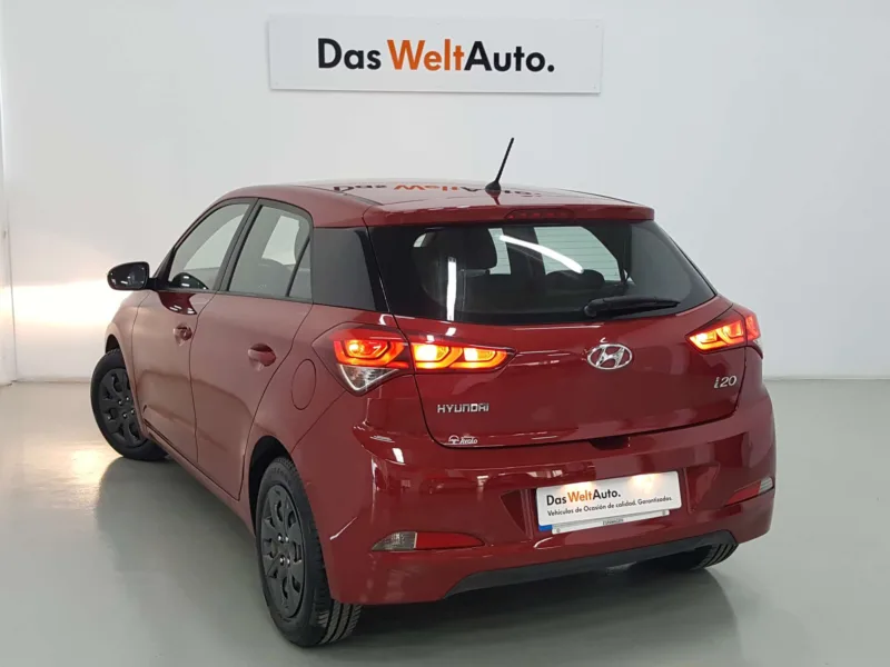 HYUNDAI I20 Gasolina 2017 de segunda mano