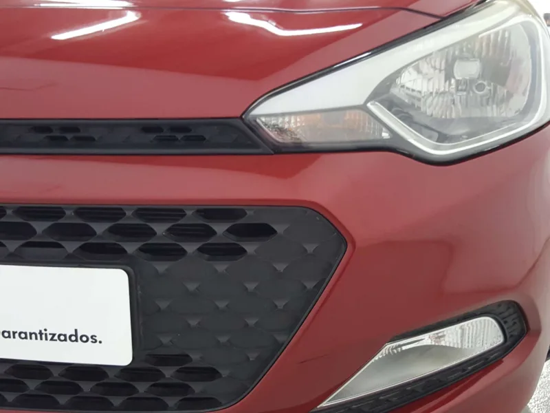 HYUNDAI I20 Gasolina 2017 de segunda mano