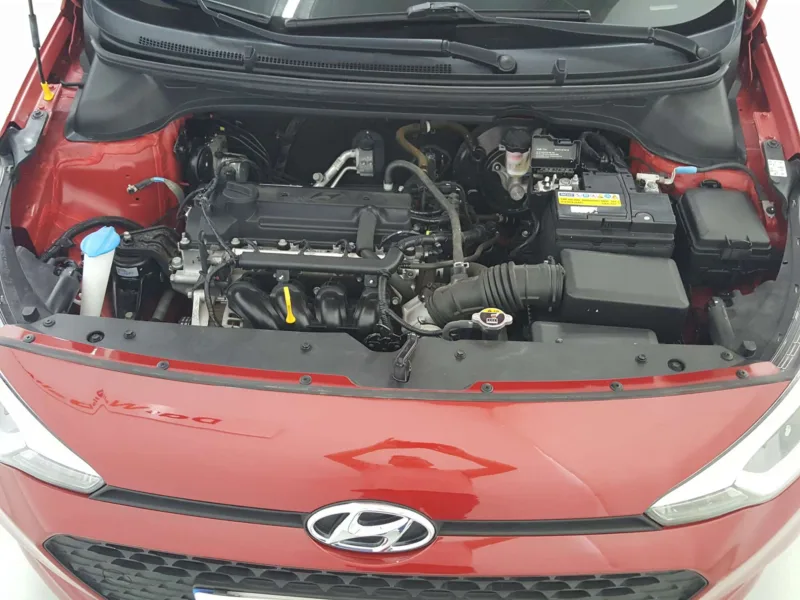 HYUNDAI I20 Gasolina 2017 de segunda mano