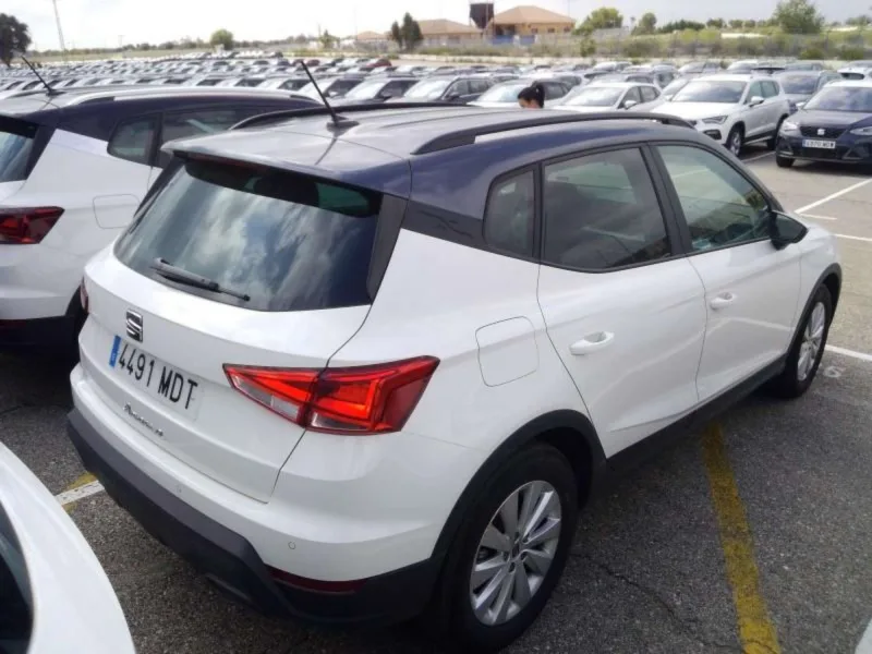 SEAT ARONA Gasolina 2023 de segunda mano