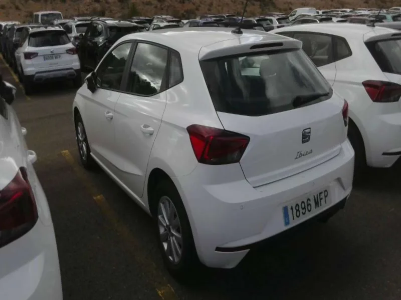 SEAT IBIZA Gasolina 2023 de segunda mano