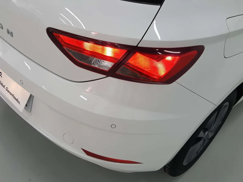 SEAT LEON Diesel 2020 de segunda mano